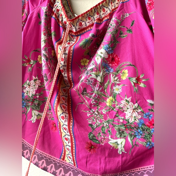 Umgee Pink flower shirt - Picture 3 of 5